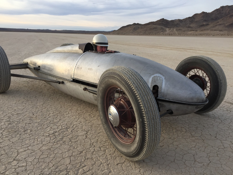 Illustration for article titled Become a '50s Speed Demon With This Flathead-powered Belly Tanker